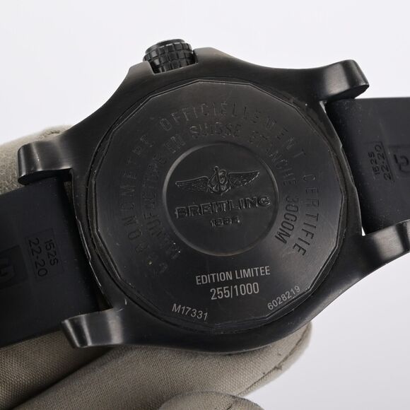 Breitling Avenger II Seawolf Blacksteel M17331 Yellow 45mm Men's Watch +B&P - Picture 10 of 12